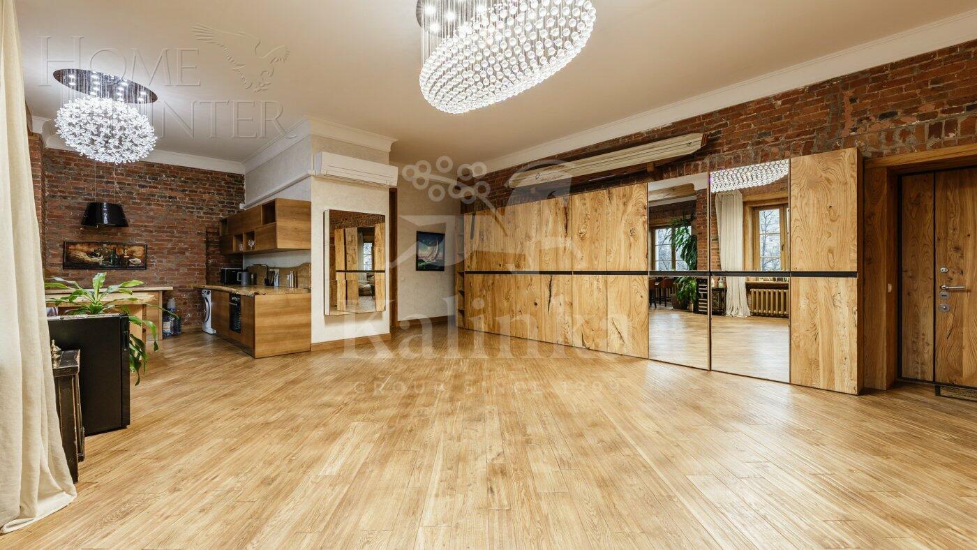 30-КОМН. КВАРТИРА С ОТДЕЛКОЙ 100.8 М² НА 3 ЭТАЖЕ