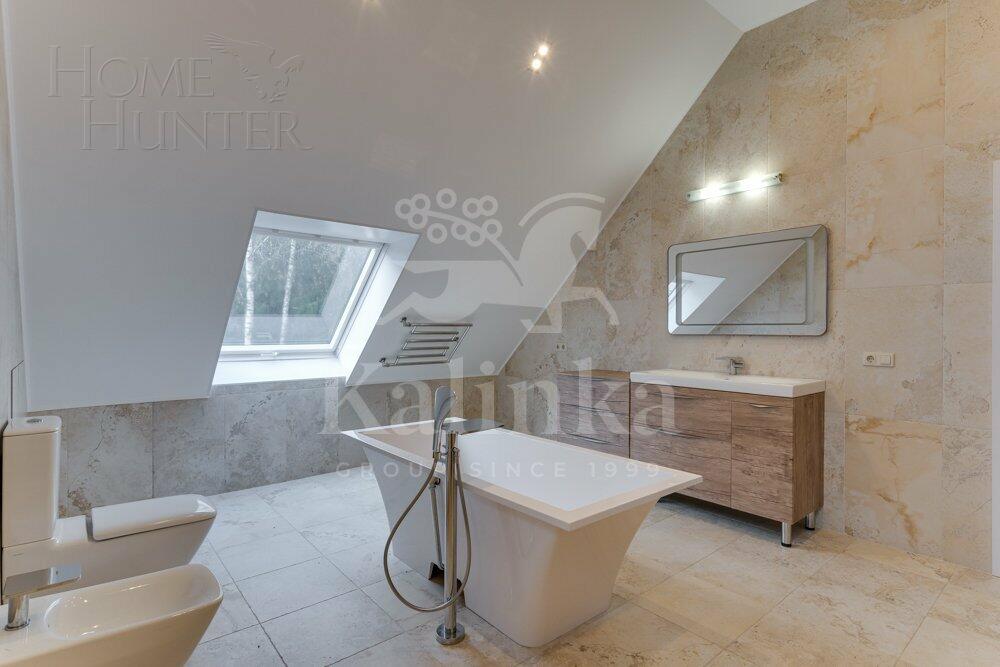 3-этажный коттедж 700 м² с отделкой