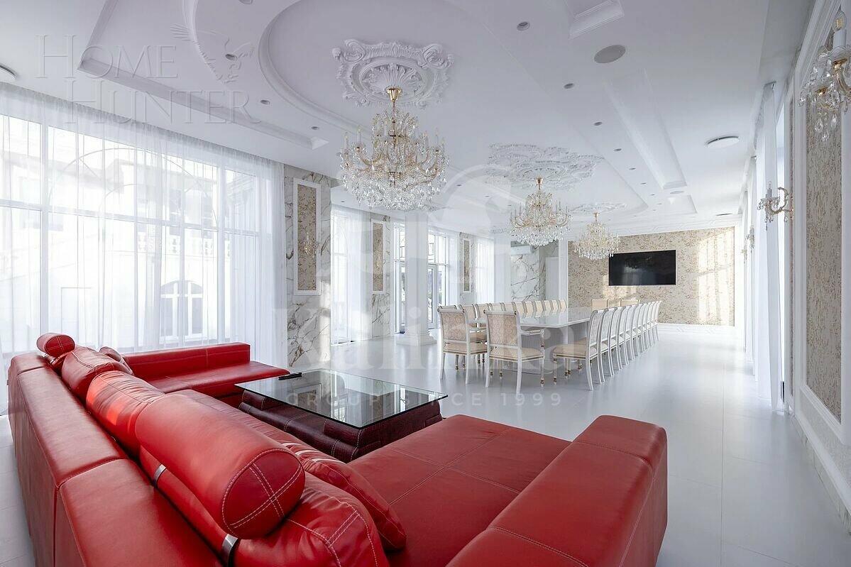 3-этажный коттедж 1 532 м² без отделки