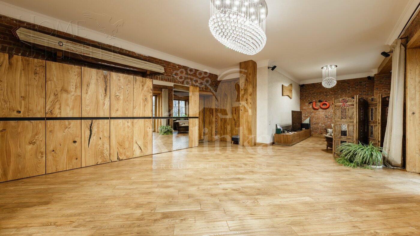 30-КОМН. КВАРТИРА С ОТДЕЛКОЙ 100.8 М² НА 3 ЭТАЖЕ