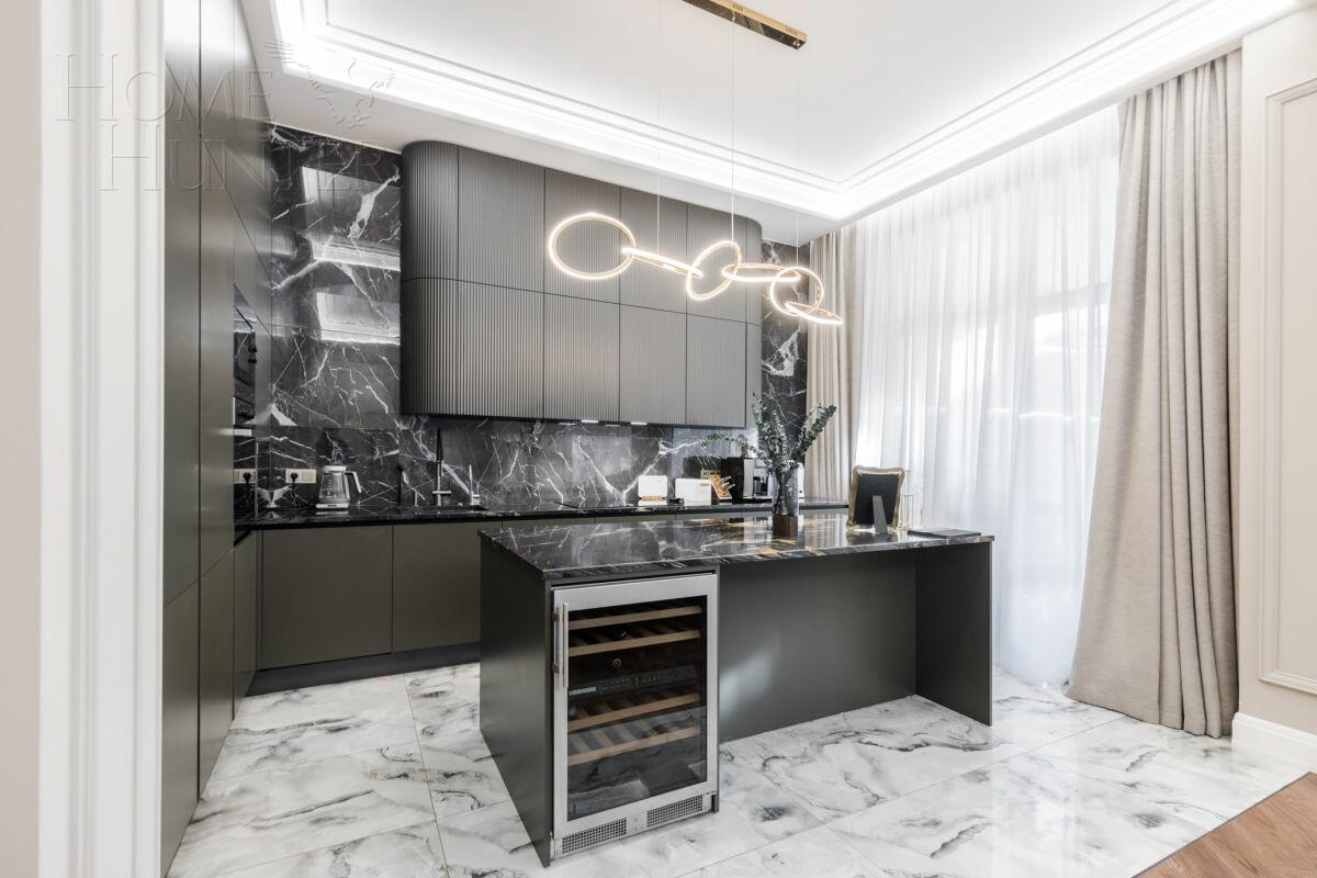 2-этажный таунхаус 271 м² с отделкой