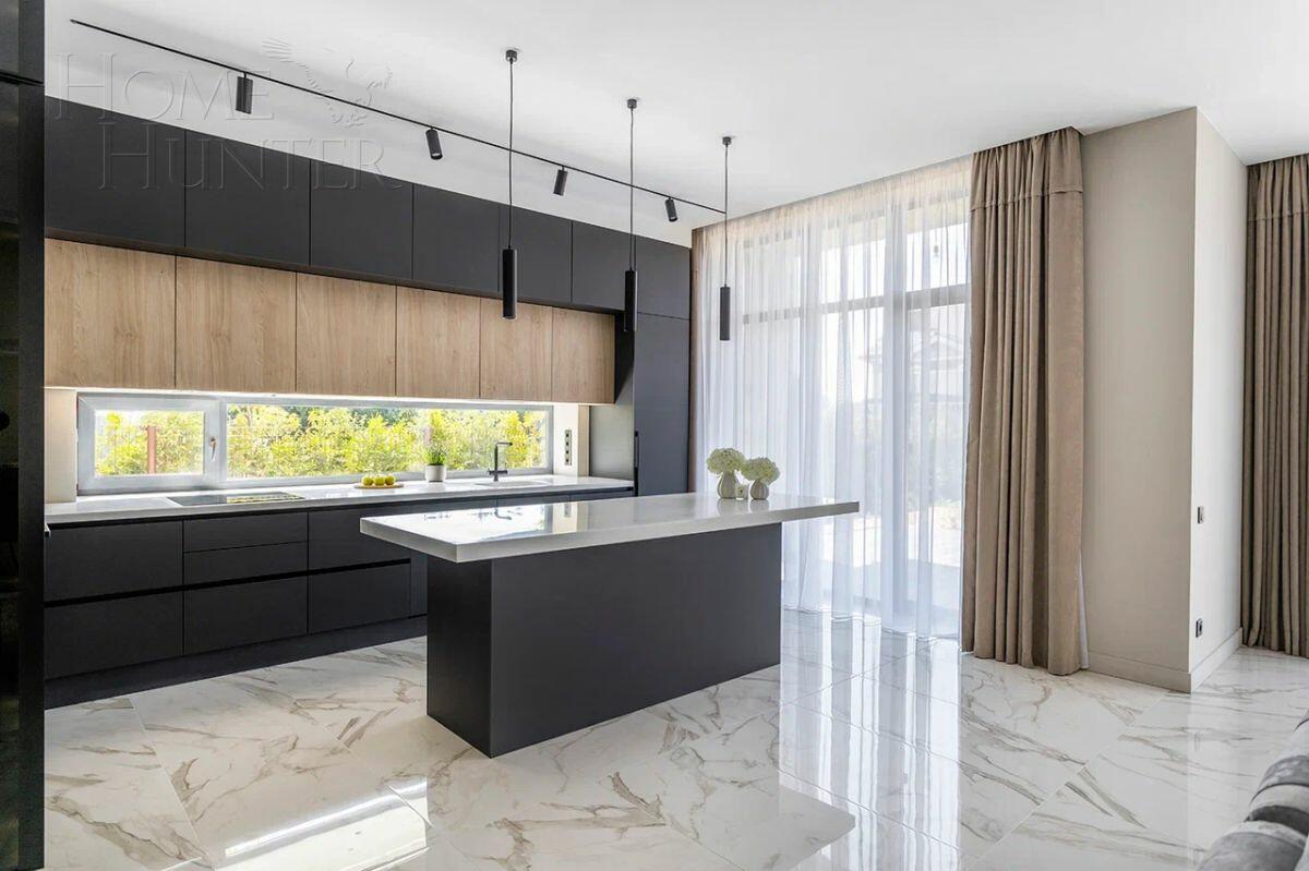 2-этажный коттедж 297 м² с отделкой