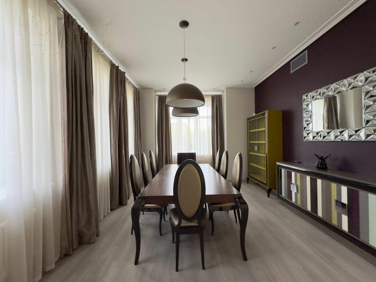 2-этажный коттедж 270 м² с отделкой