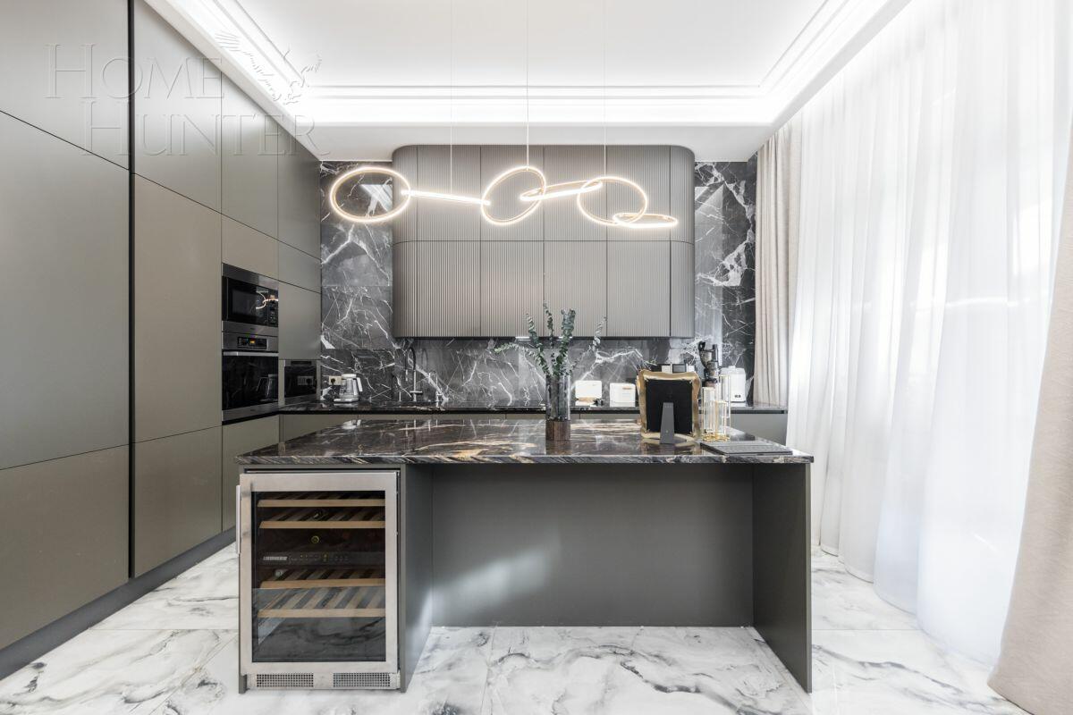 2-этажный таунхаус 271 м² с отделкой