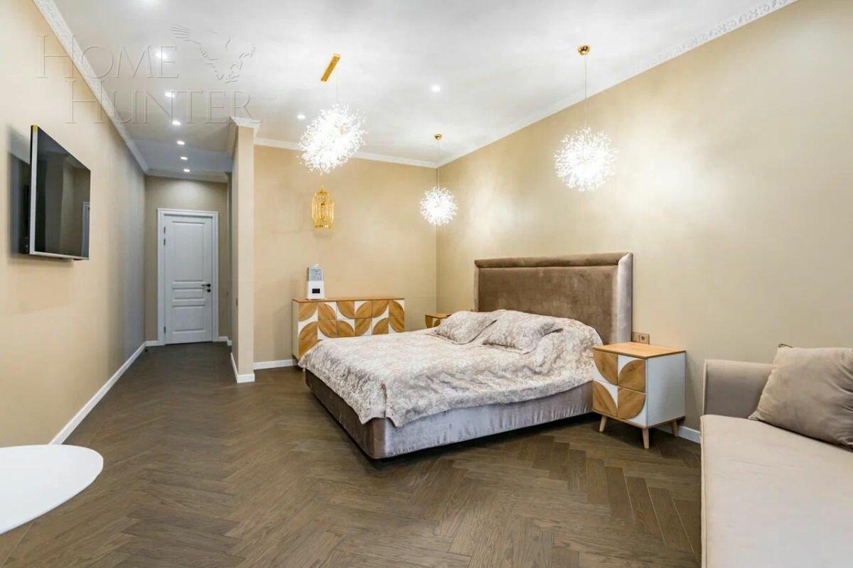 2-этажный коттедж 350 м² с отделкой