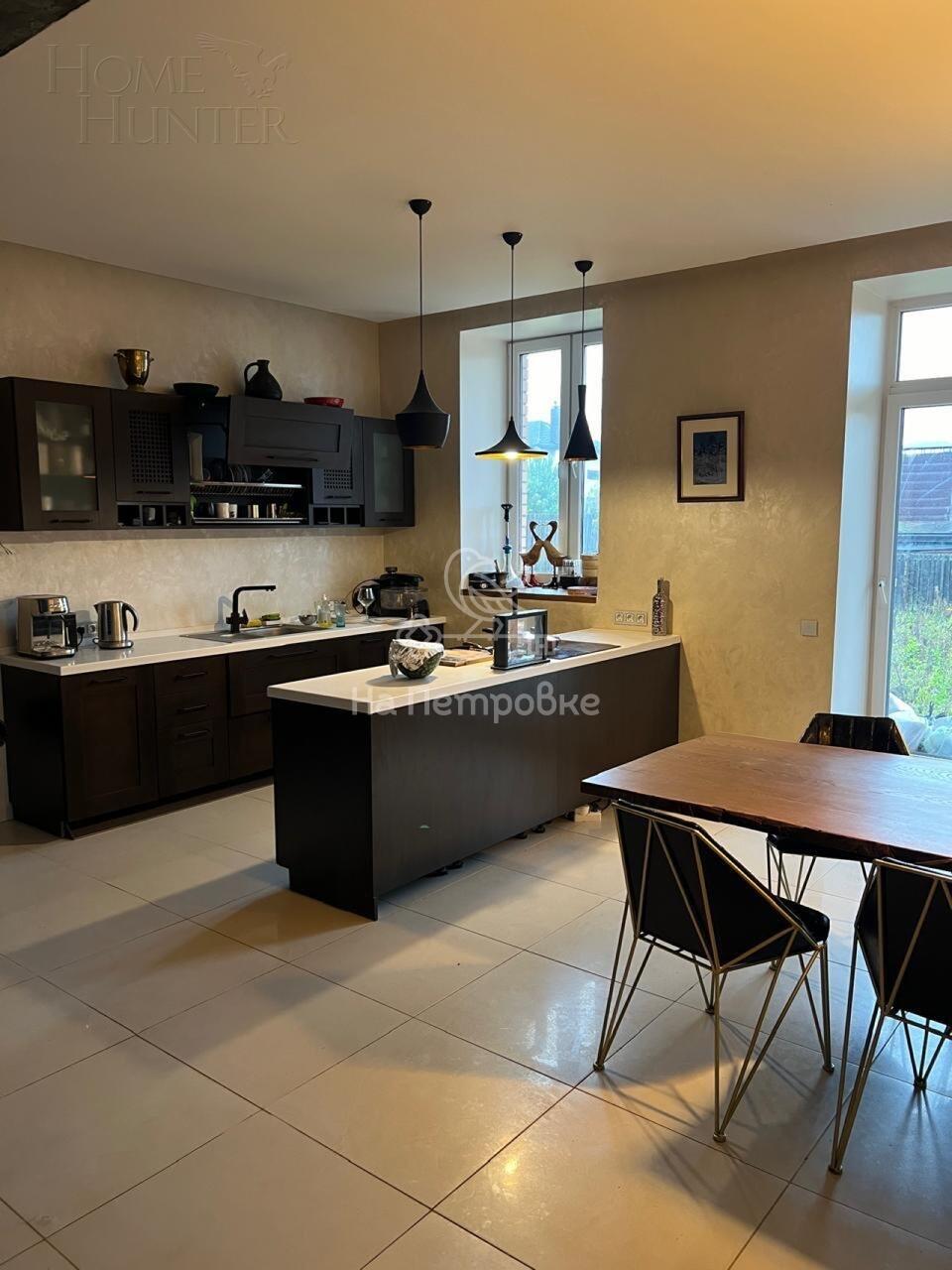 2-этажный коттедж 280 м² без отделки