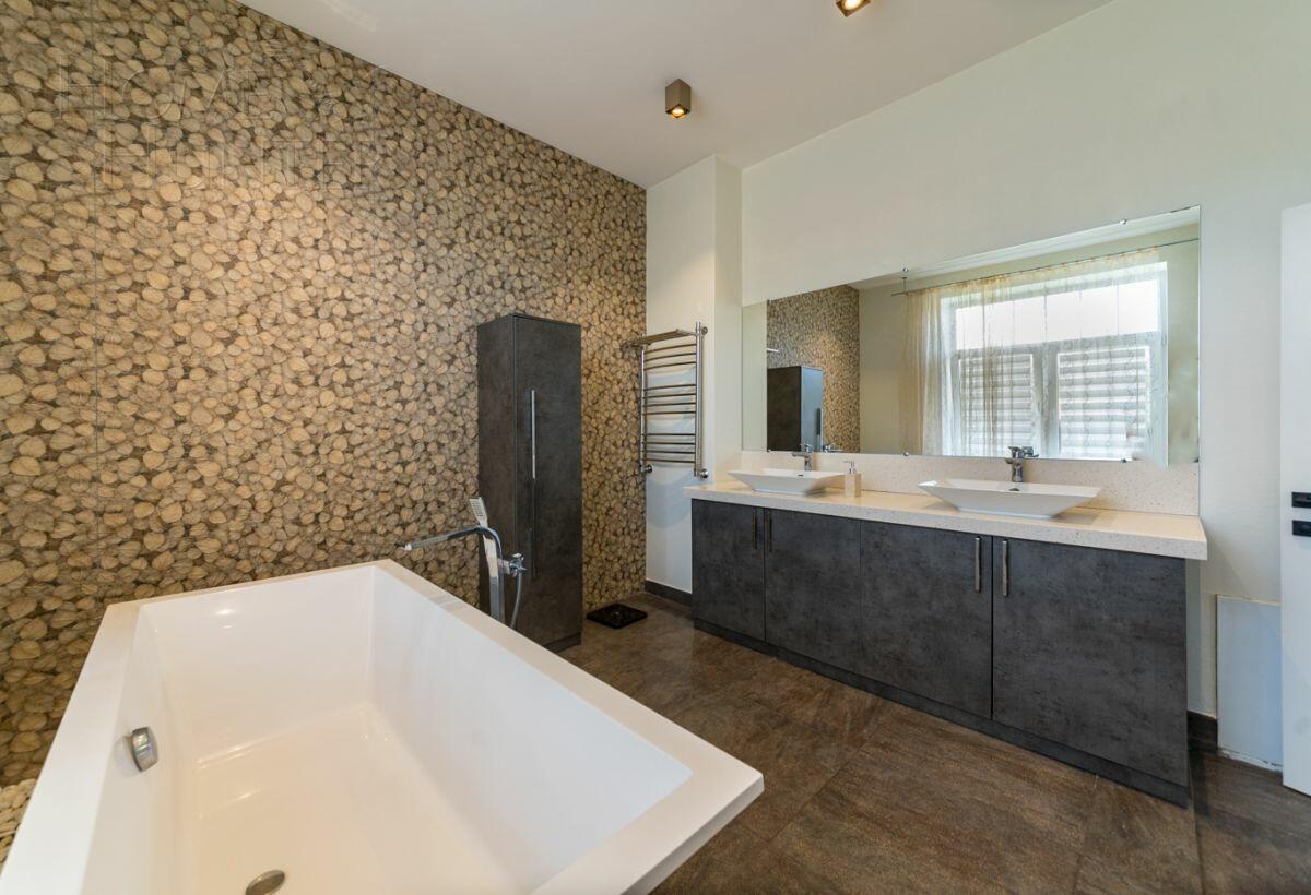 2-этажный коттедж 280 м² с отделкой