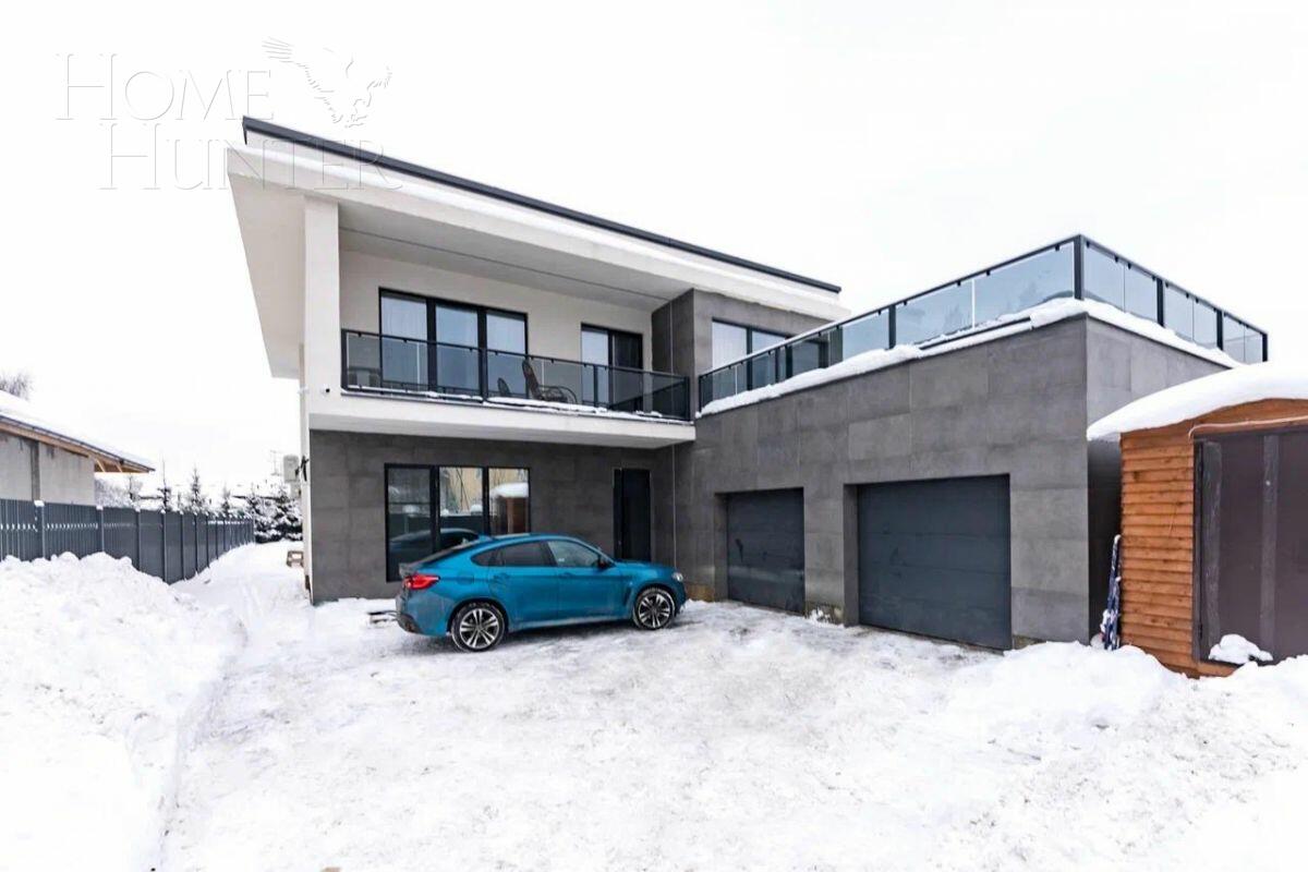 2-этажный коттедж 350 м² с отделкой