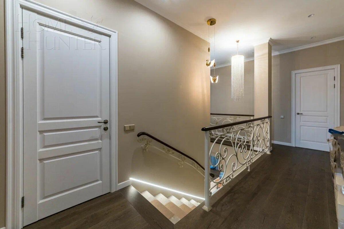 2-этажный коттедж 350 м² с отделкой