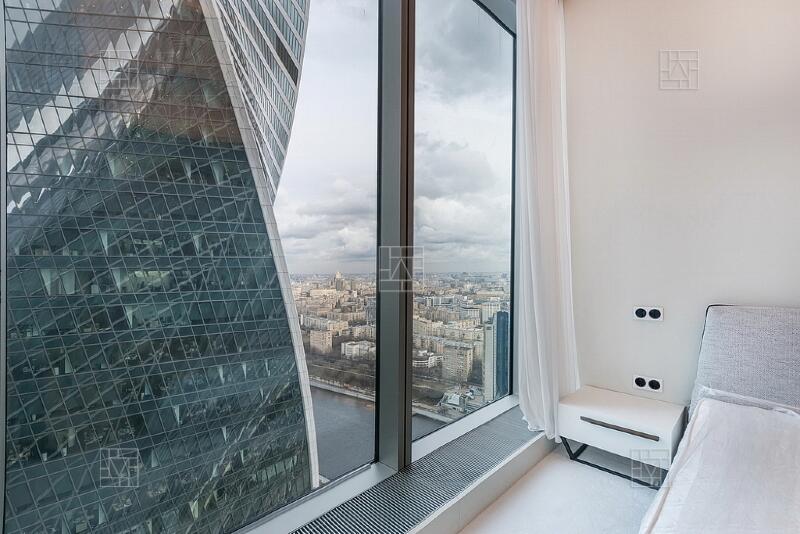 4-КОМН. АПАРТАМЕНТЫ С ОТДЕЛКОЙ 175.2 М² НА 40 ЭТАЖЕ