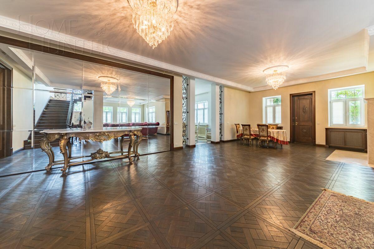 2-этажный коттедж 517 м² с отделкой