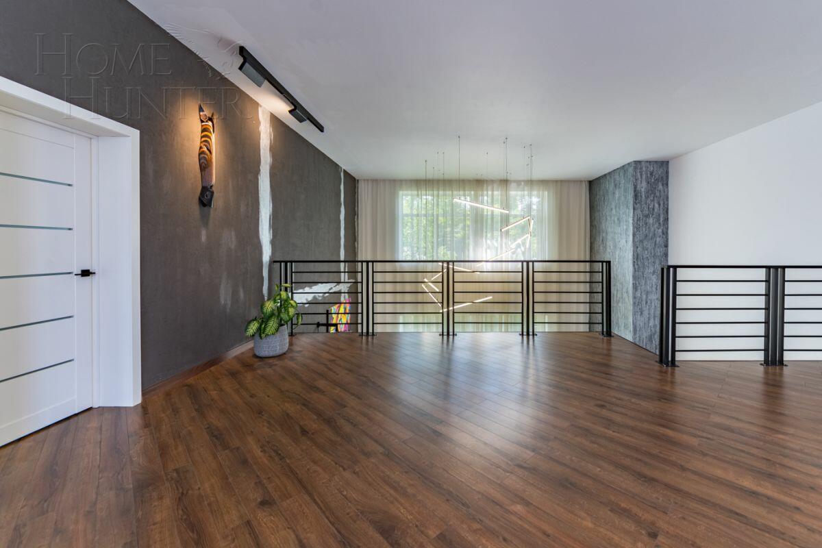 2-этажный коттедж 280 м² с отделкой