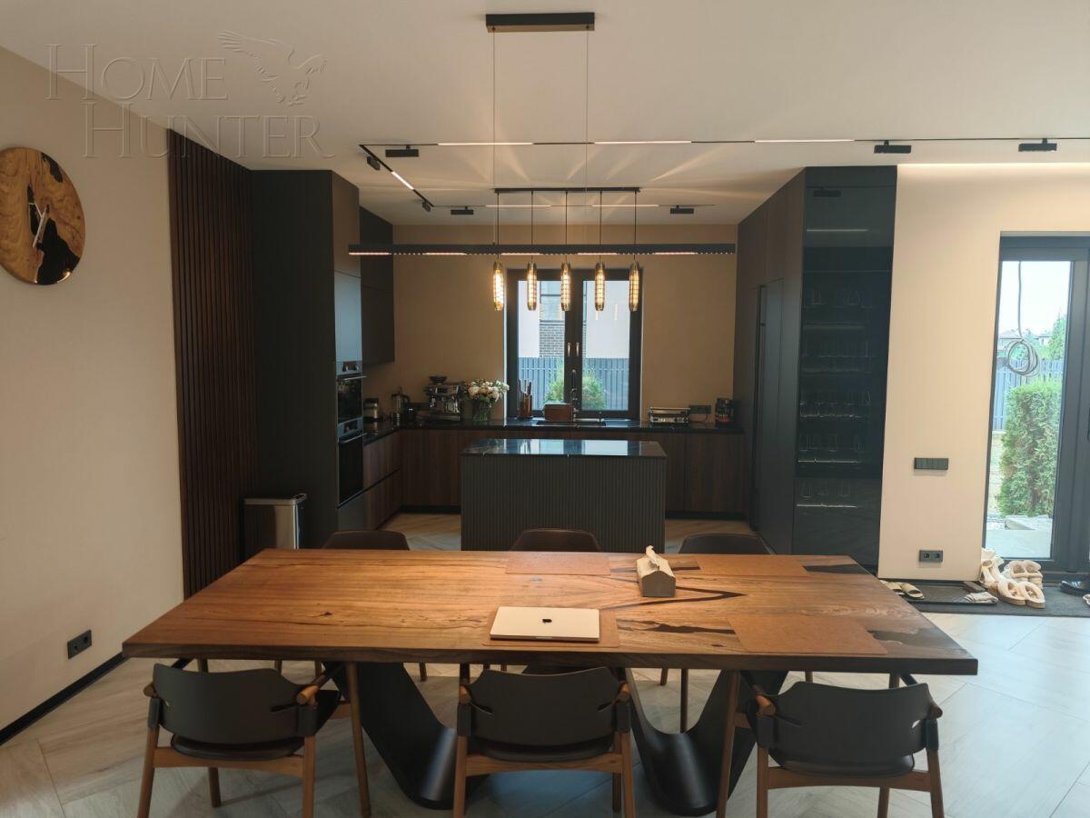 2-этажный коттедж 252 м² с отделкой