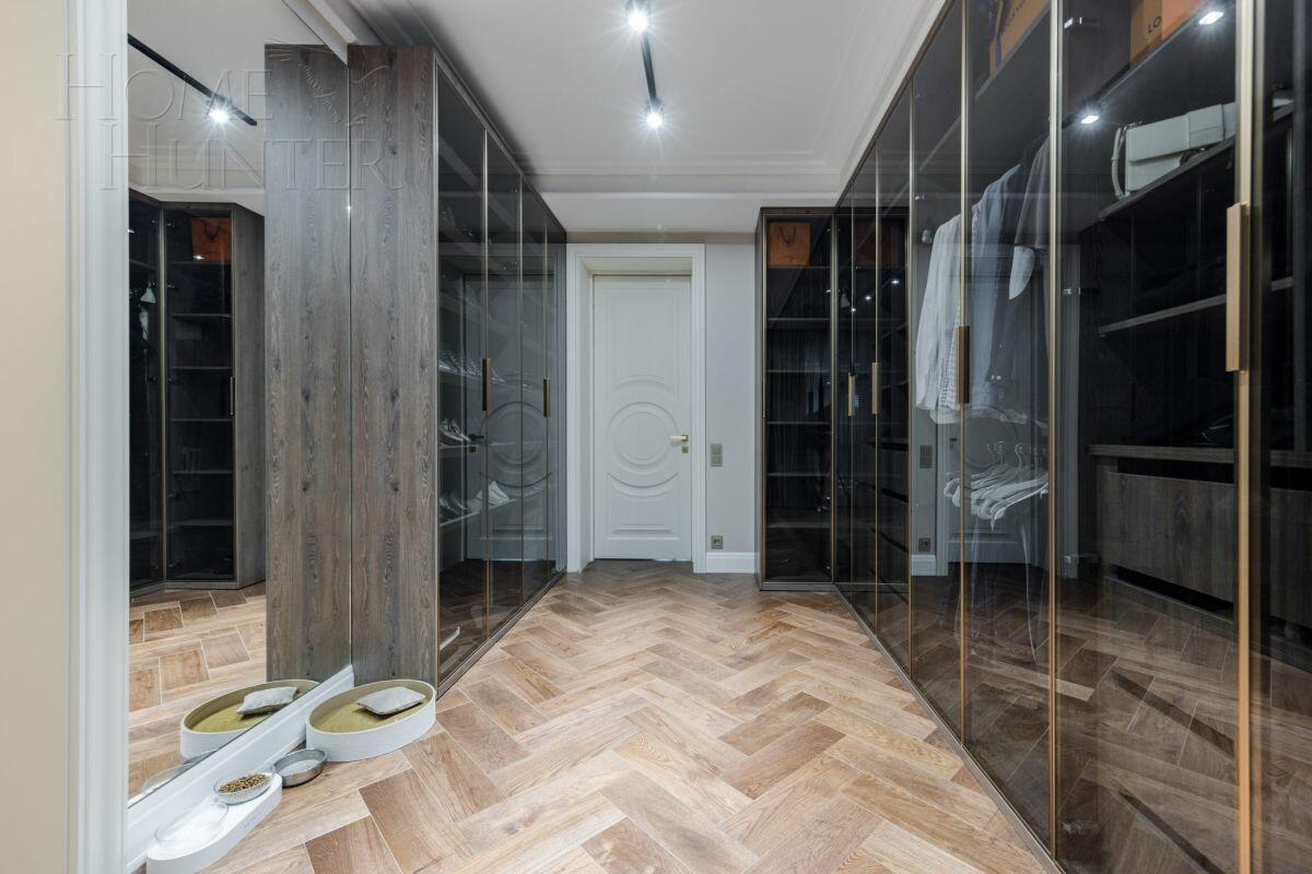 2-этажный таунхаус 271 м² с отделкой