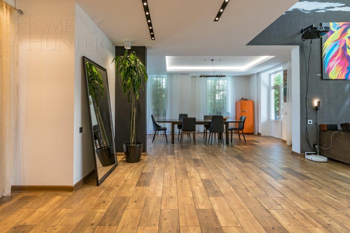 2-этажный коттедж 280 м² с отделкой