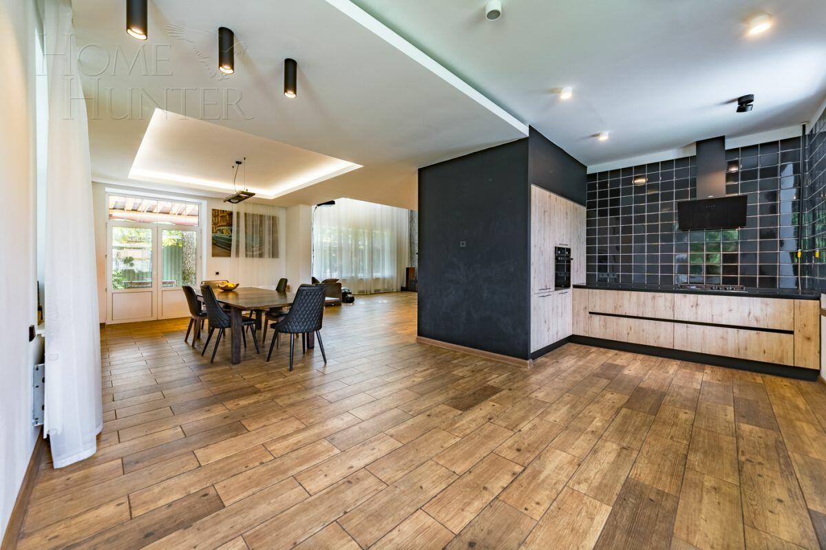 2-этажный коттедж 280 м² с отделкой