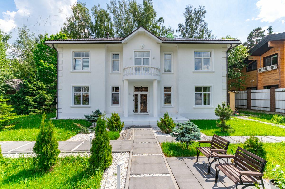 2-этажный коттедж 280 м² с отделкой