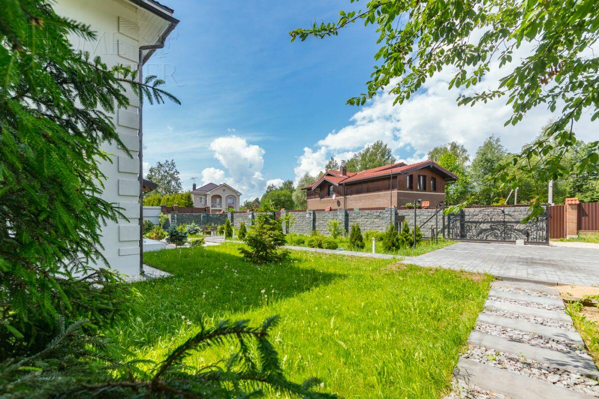 2-этажный коттедж 280 м² с отделкой