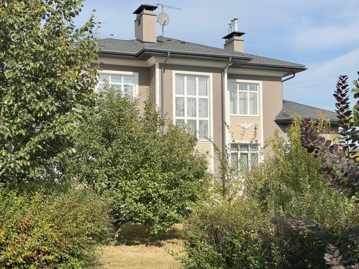 2-этажный коттедж 270 м² с отделкой