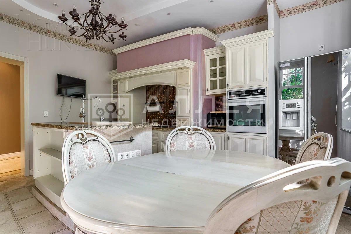 2-этажный коттедж 420 м² с отделкой