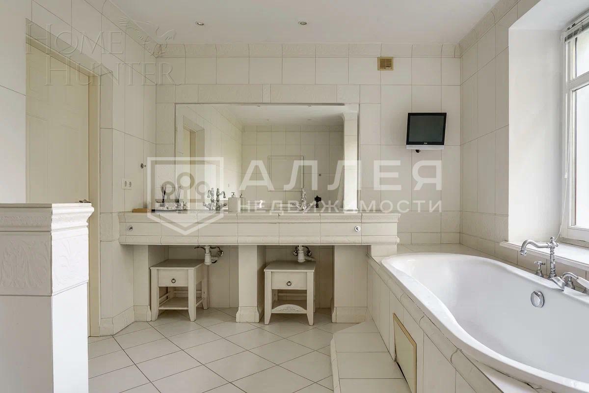 2-этажный коттедж 420 м² с отделкой