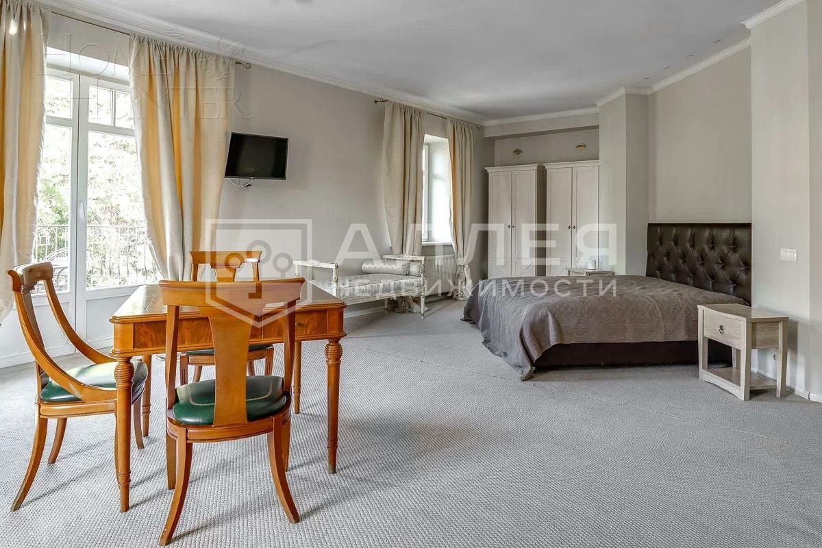 2-этажный коттедж 420 м² с отделкой