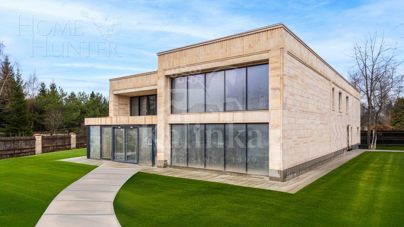 2-этажный коттедж 830 м² без отделки