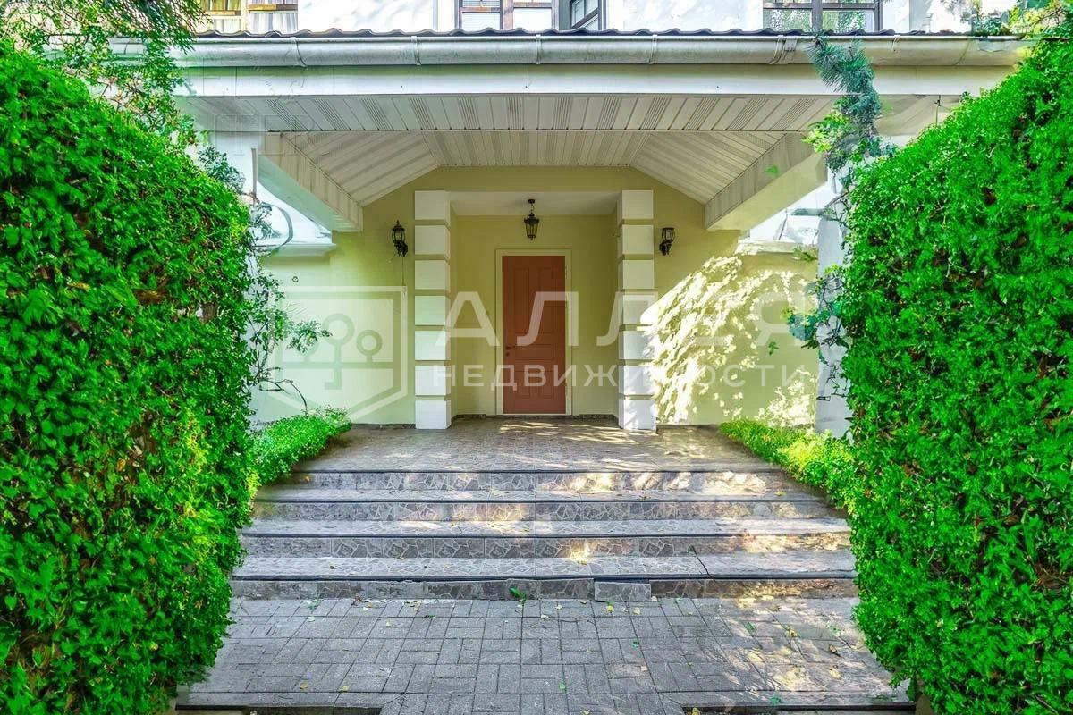 2-этажный коттедж 420 м² с отделкой