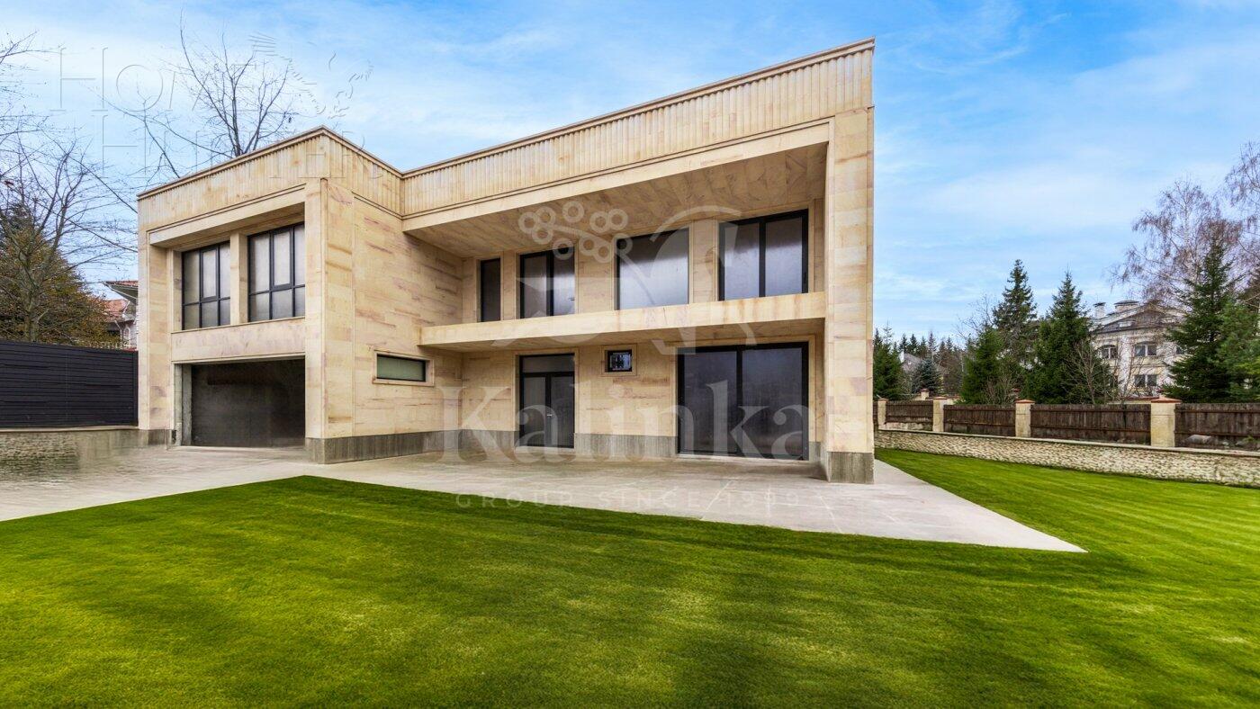 2-этажный коттедж 830 м² без отделки