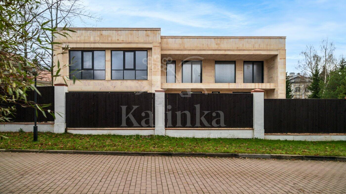 2-этажный коттедж 830 м² без отделки