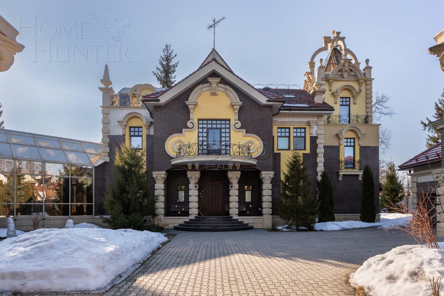 2-этажный коттедж 950 м² с отделкой