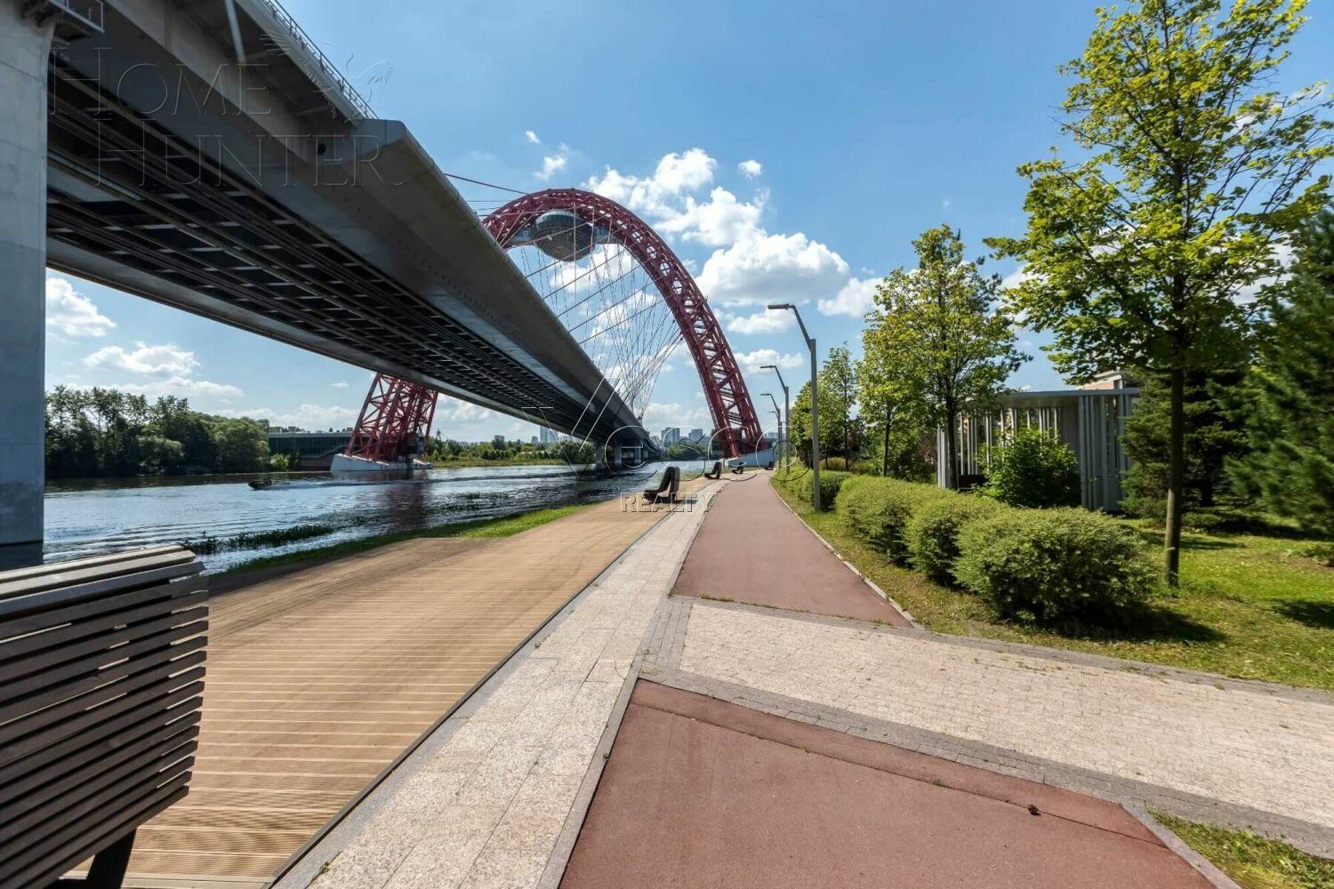 4-УРОВНЕВЫЙ ОСОБНЯК БЕЗ ОТДЕЛКИ 840 М² НА 1 ЭТАЖЕ