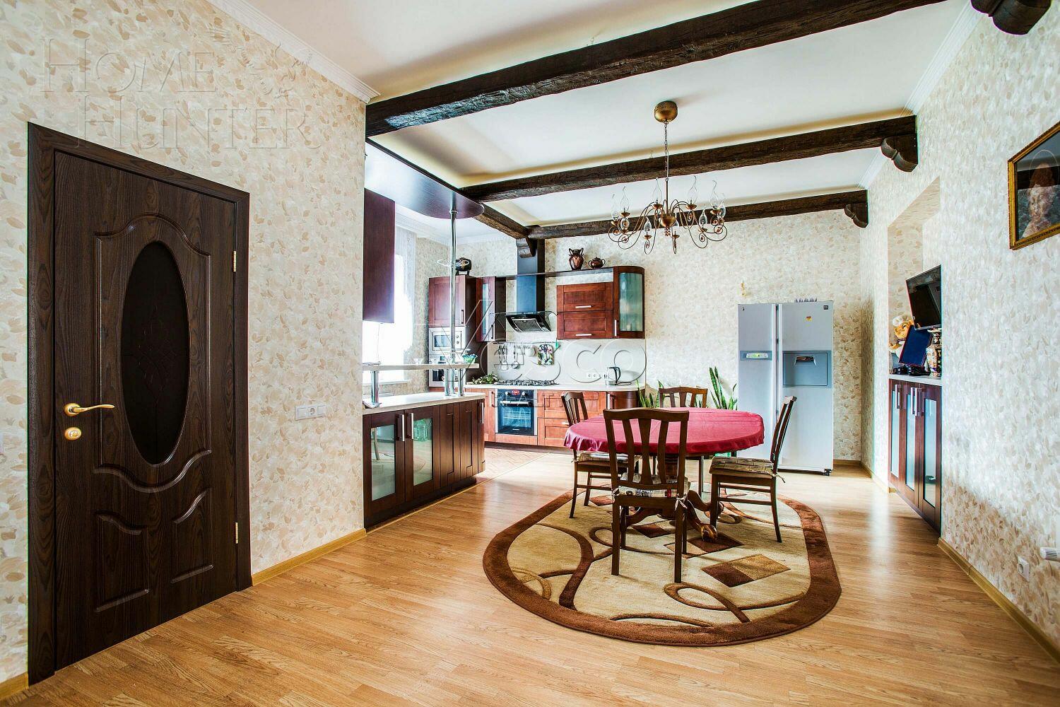 3-этажный коттедж 420 м² с отделкой