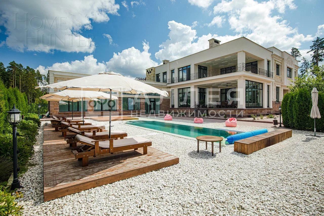 2-этажный коттедж 1 667 м² с отделкой