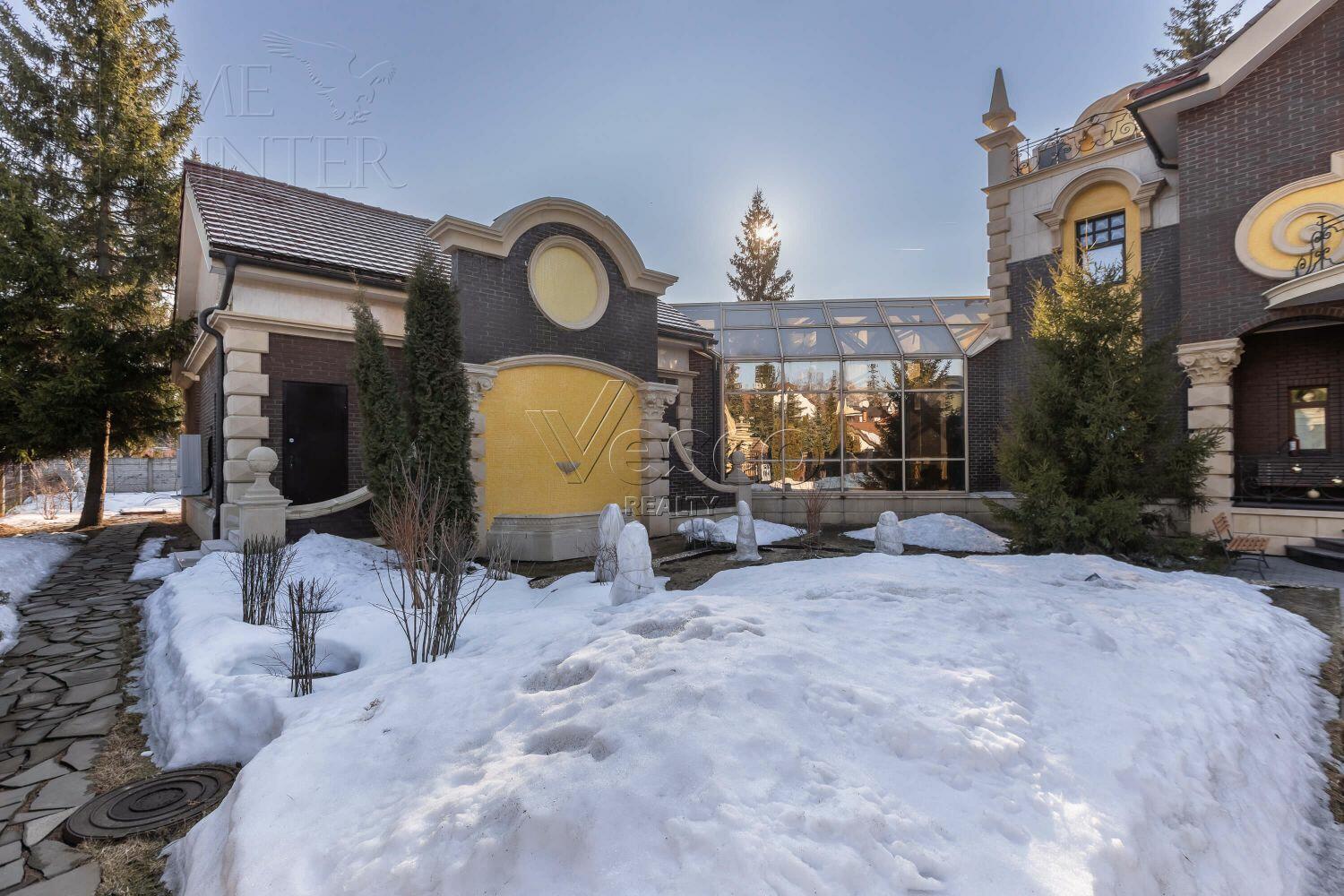 2-этажный коттедж 950 м² с отделкой