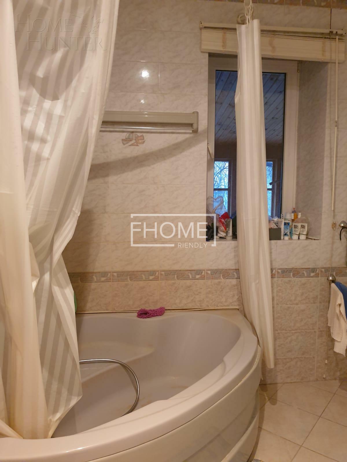 3-этажный коттедж 278.8 м² с отделкой