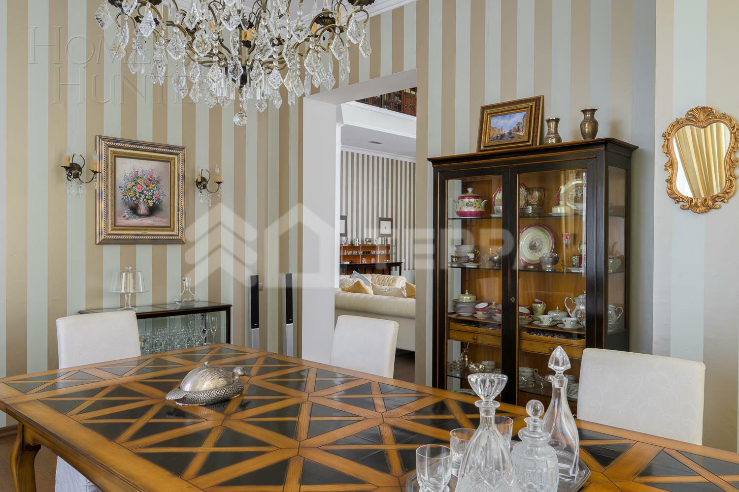 2-этажный коттедж 650 м² с отделкой