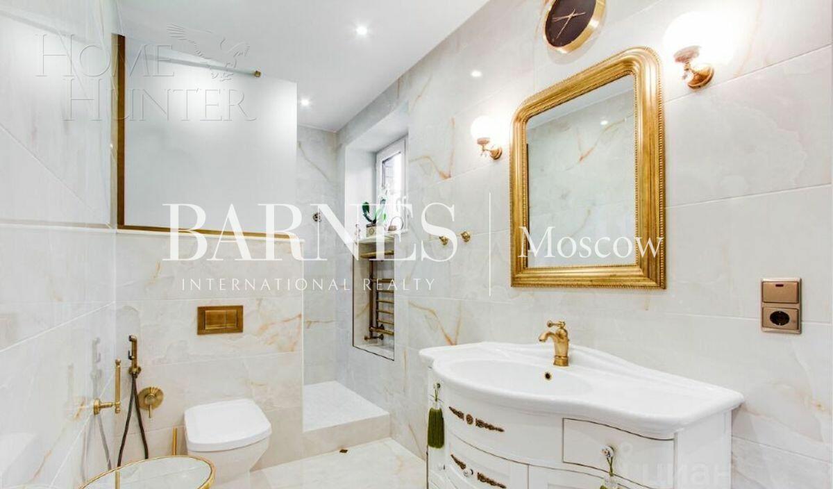 3-этажный коттедж 450 м² с отделкой