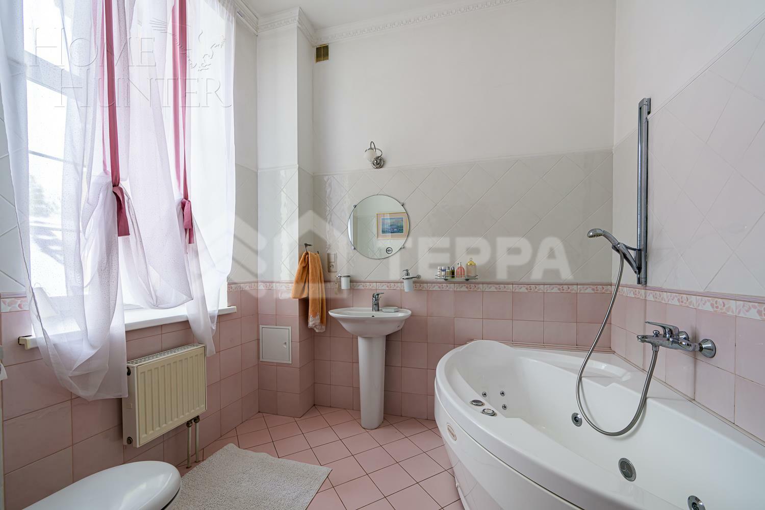 2-этажный коттедж 650 м² с отделкой