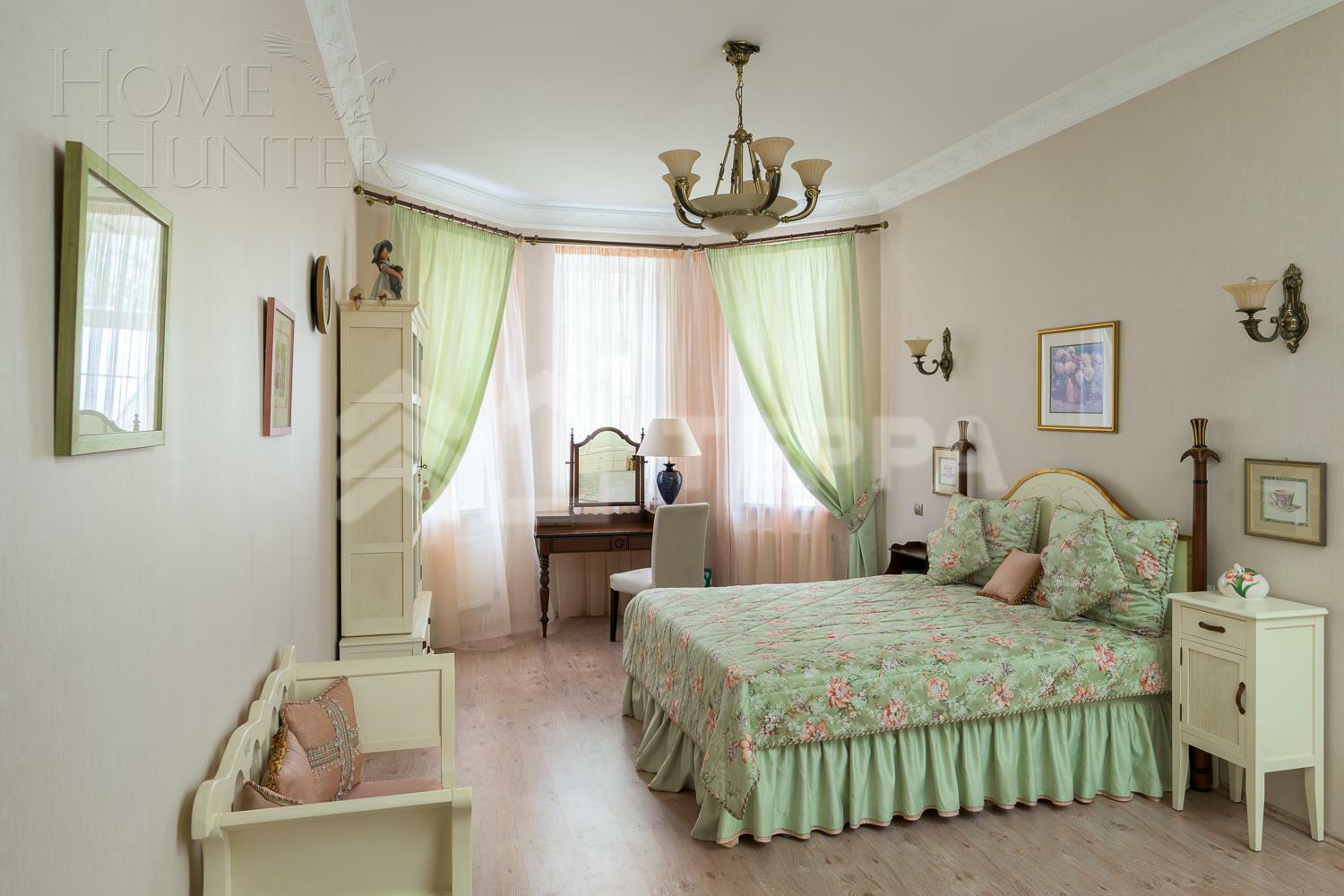 2-этажный коттедж 650 м² с отделкой