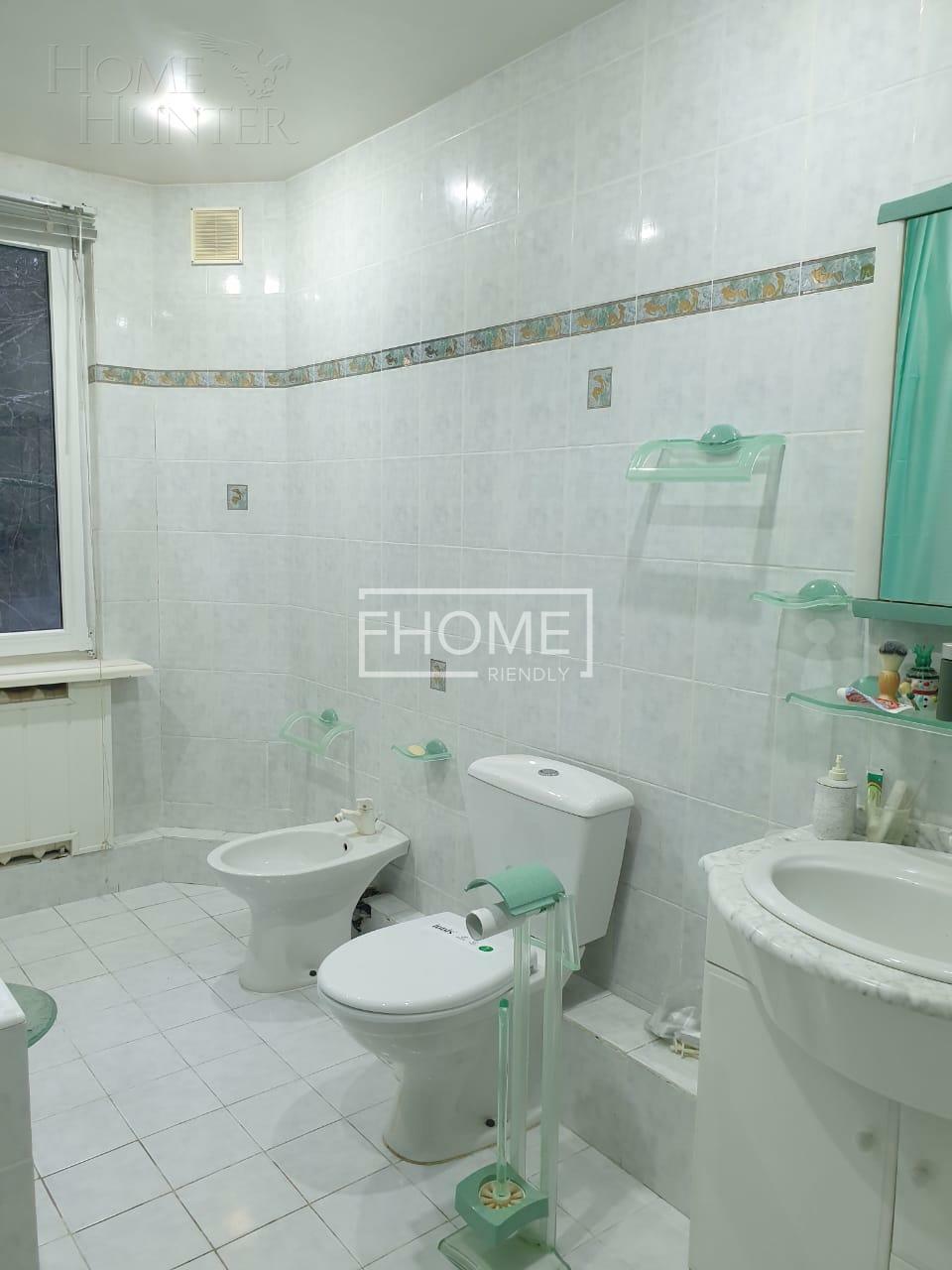 3-этажный коттедж 278.8 м² с отделкой