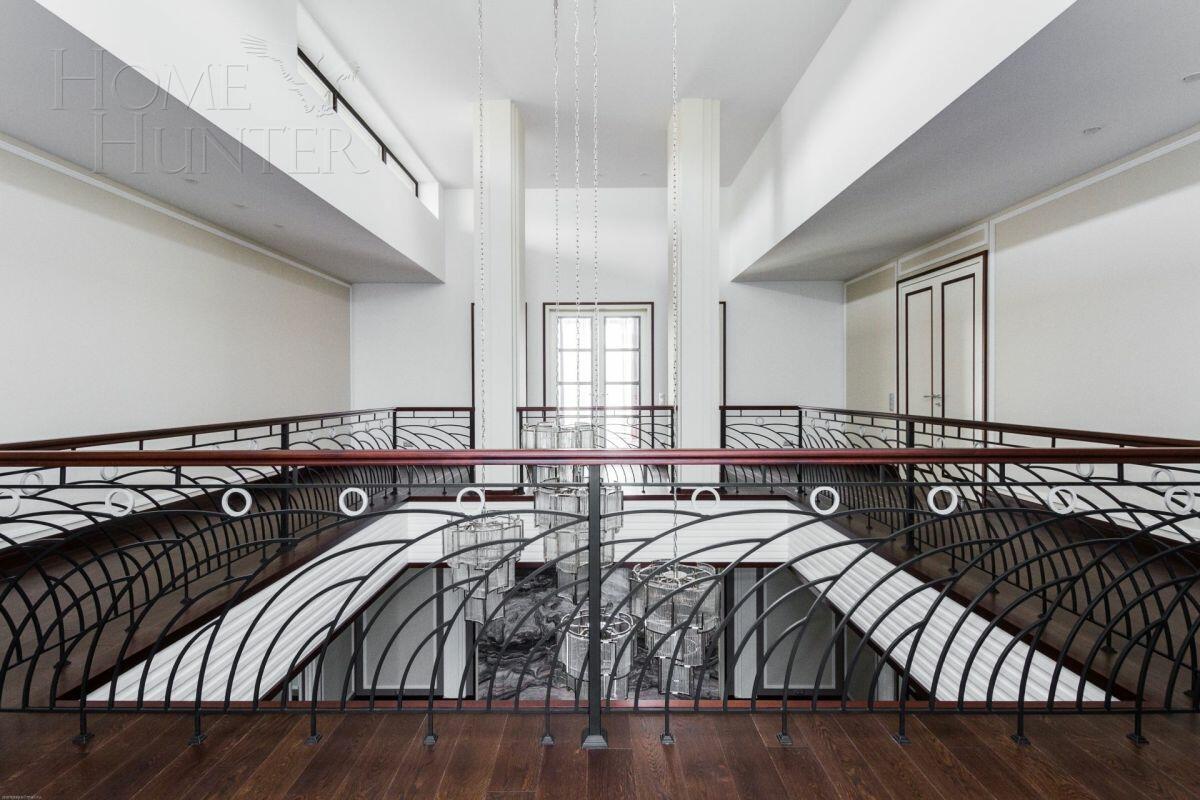 2-этажный коттедж 967.94 м² с отделкой