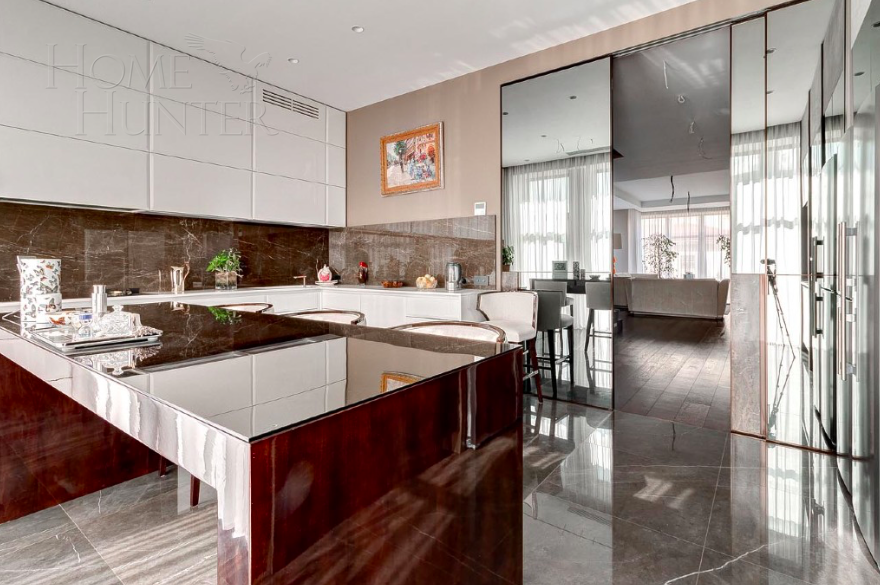 2-этажный коттедж 438 м² с отделкой