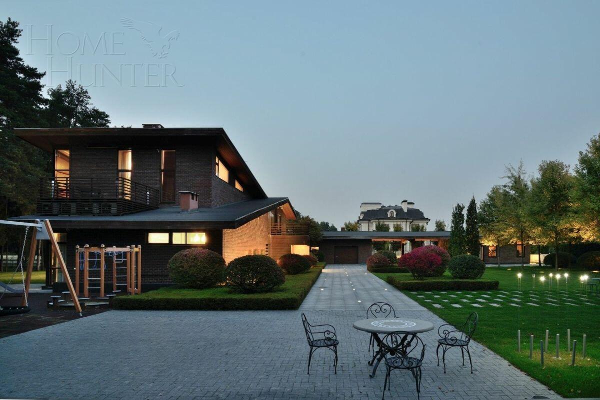 2-этажный коттедж 1 254 м² с отделкой