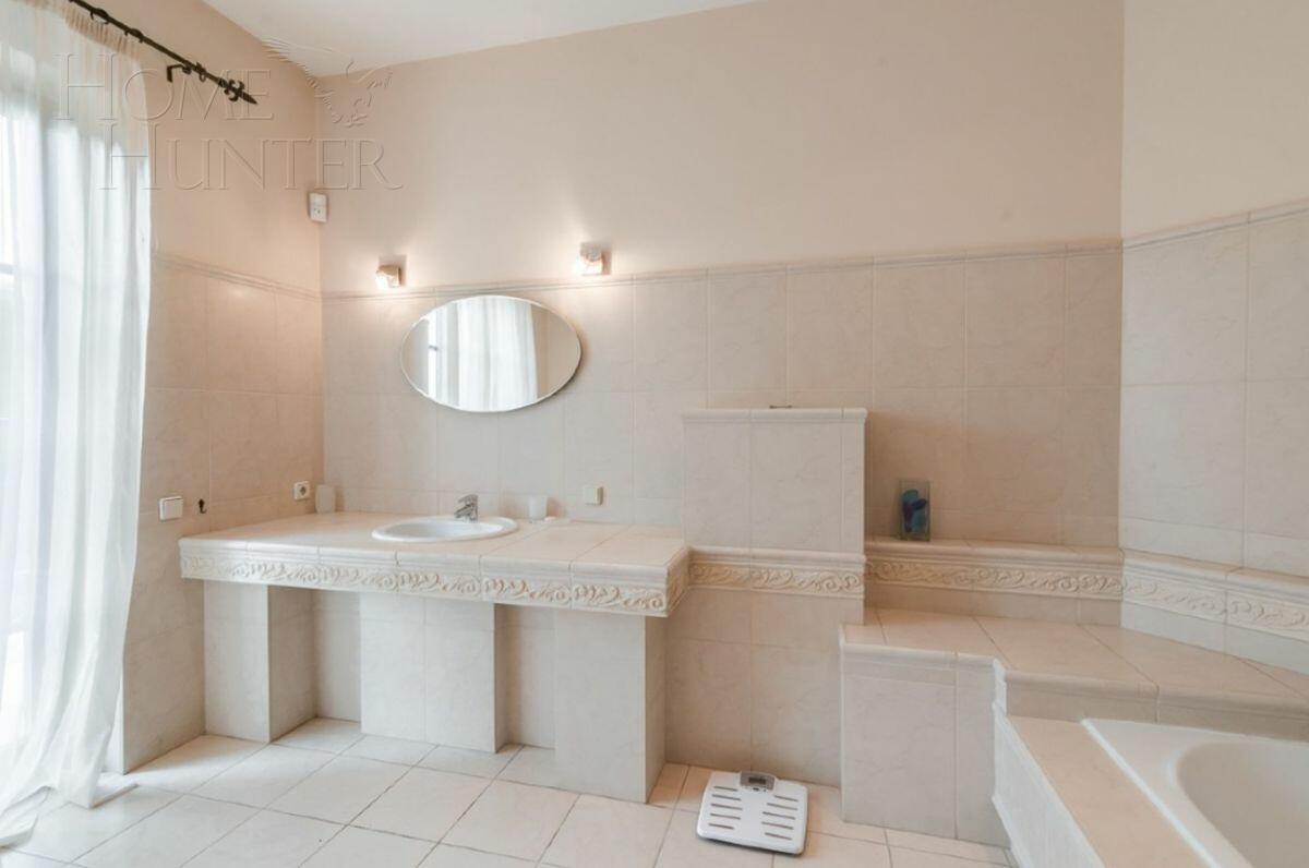 2-этажный коттедж 530 м² с отделкой