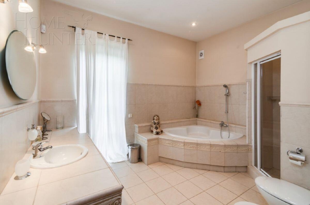 2-этажный коттедж 530 м² с отделкой