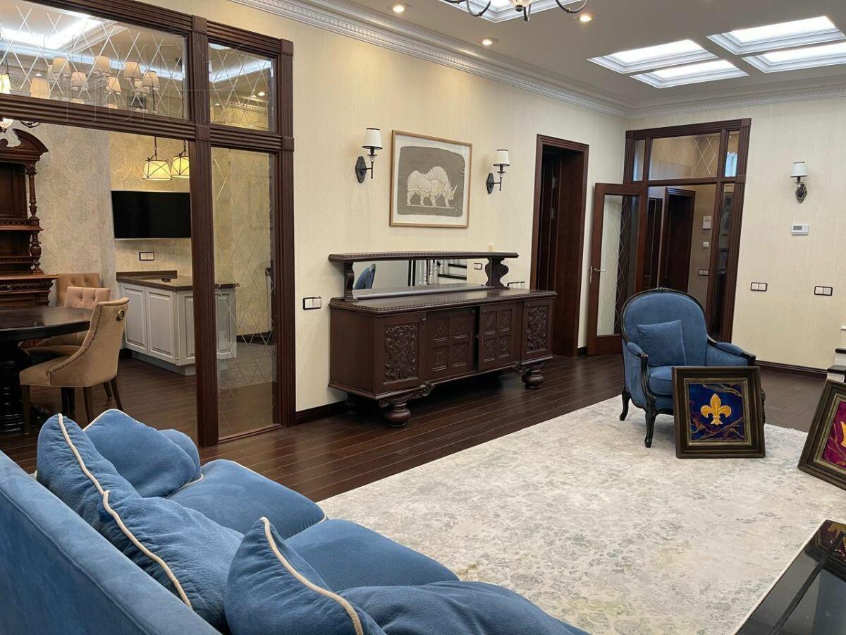 2-этажный таунхаус 320 м² с отделкой