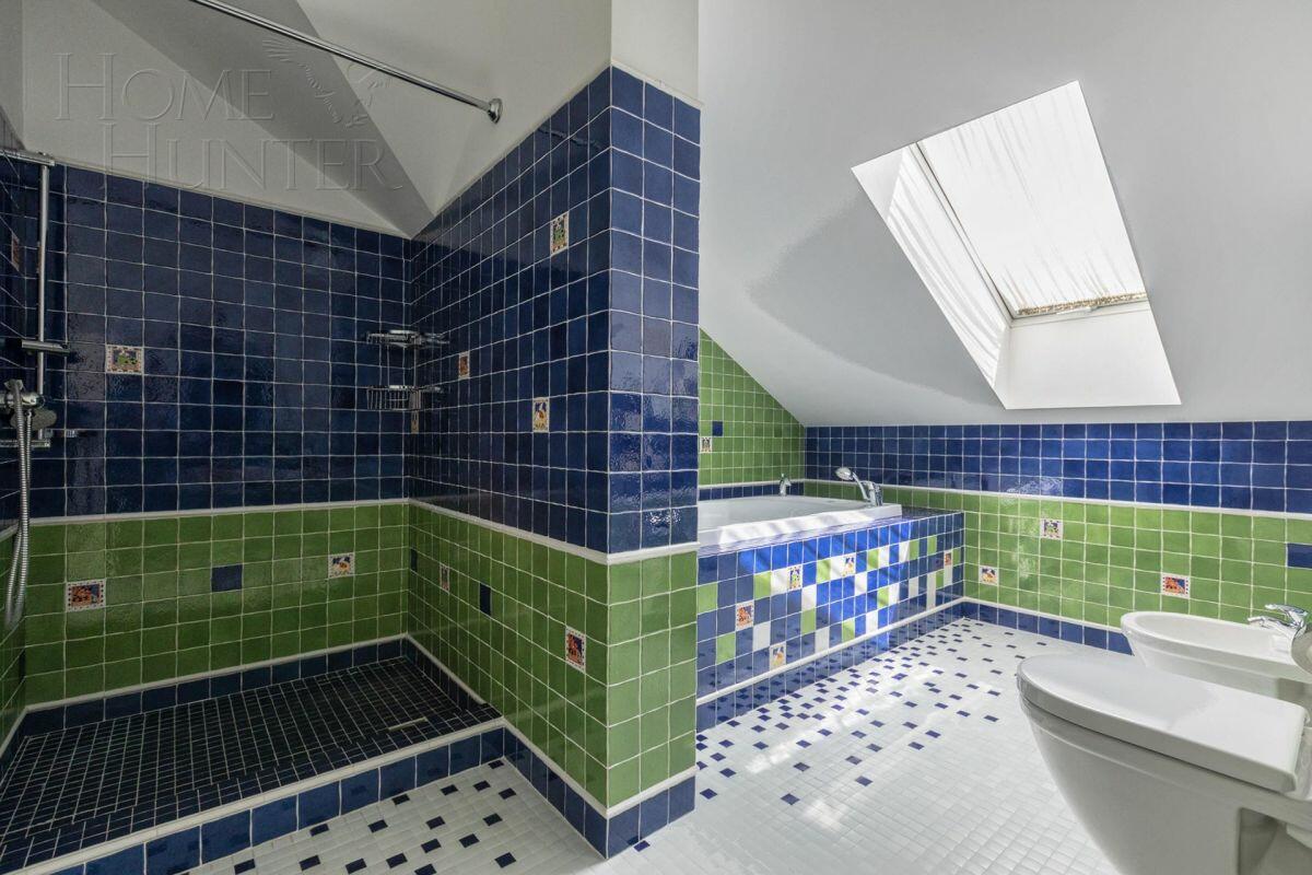 2-этажный коттедж 700 м² с отделкой