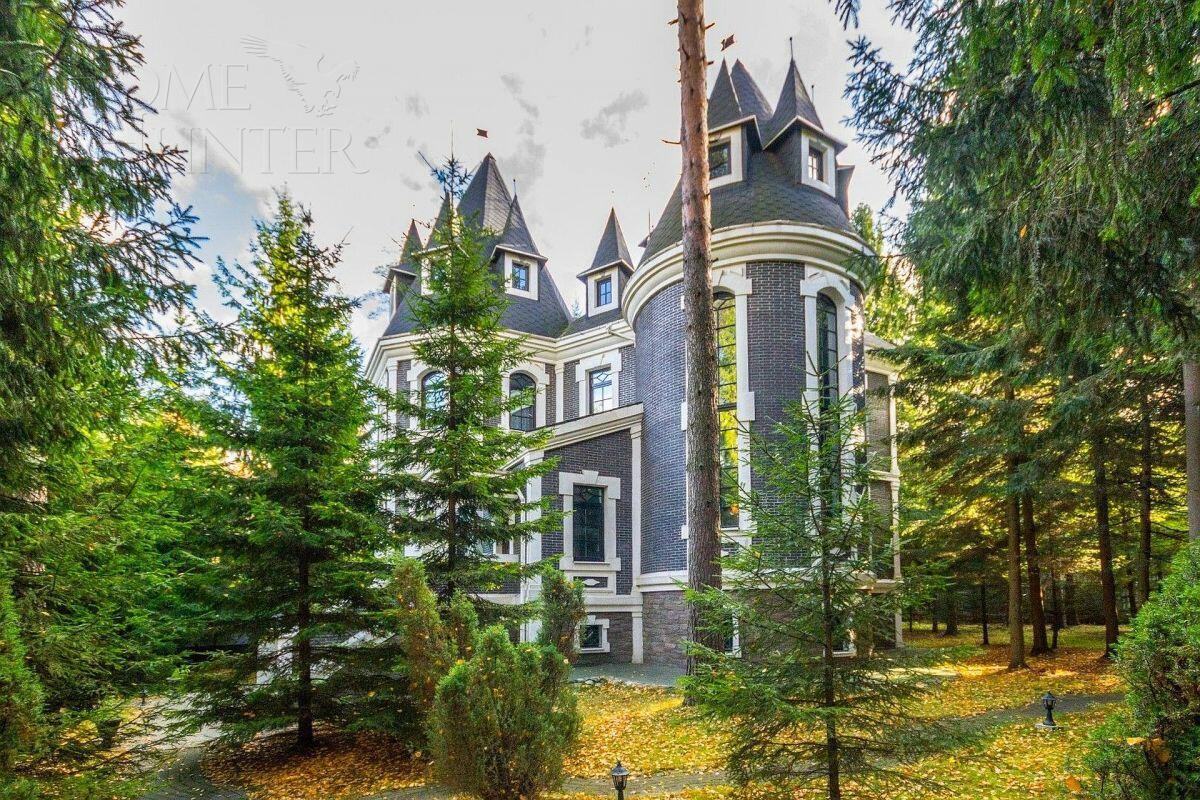 2-этажный коттедж 380 м² с отделкой