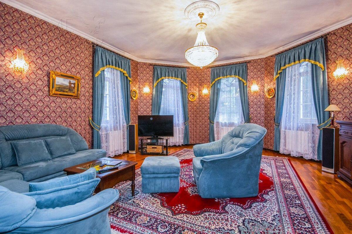 2-этажный коттедж 380 м² с отделкой